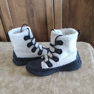Sorel Black and White Winter Boots